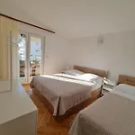 Apartamento By The Sea Duce, Omis - 2821 Duće