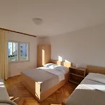 Apartamento By The Sea Duce, Omis - 2821 Duće