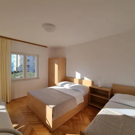 Apartment Apartments By The Sea Duce, Omis - 2821 Duce
