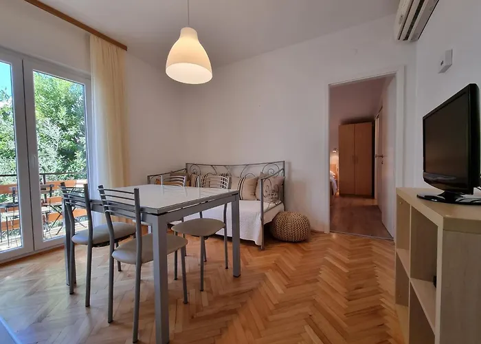 Apartments By The Sea Duce, Omis - 2821 *