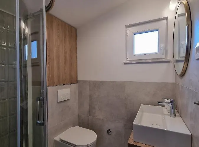 Apartman Apartments By The Sea Duce, Omis - 2821 *