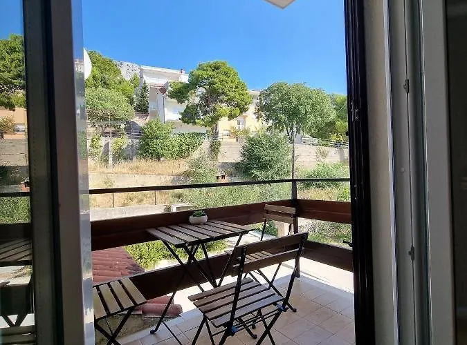 Apartman Apartments By The Sea Duce, Omis - 2821